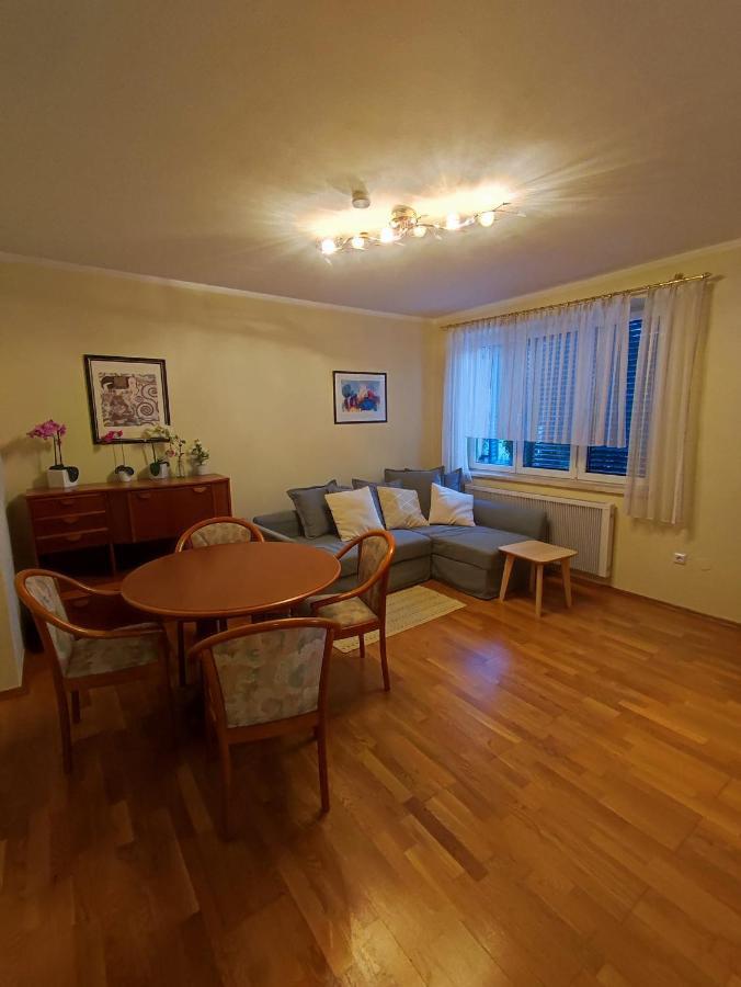Apartment Inklusive Parkplatz フェルデン・アム・ヴェルターゼー エクステリア 写真