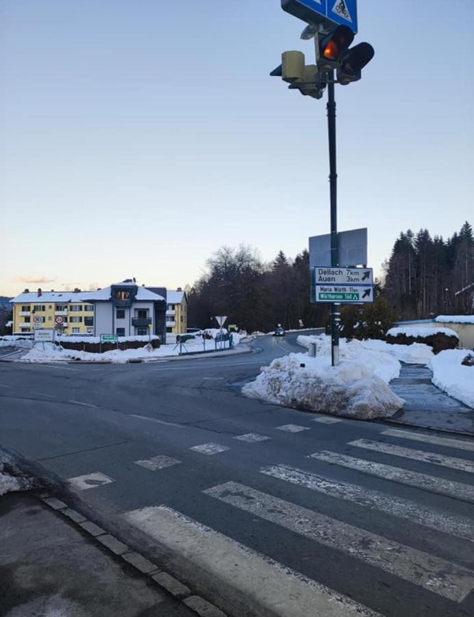 Apartment Inklusive Parkplatz フェルデン・アム・ヴェルターゼー エクステリア 写真